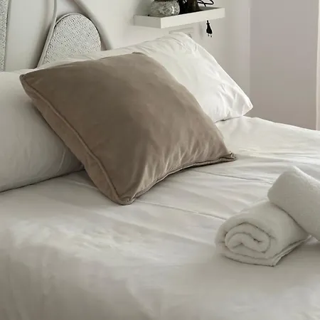 Tiyoweh Apartment Nerja
