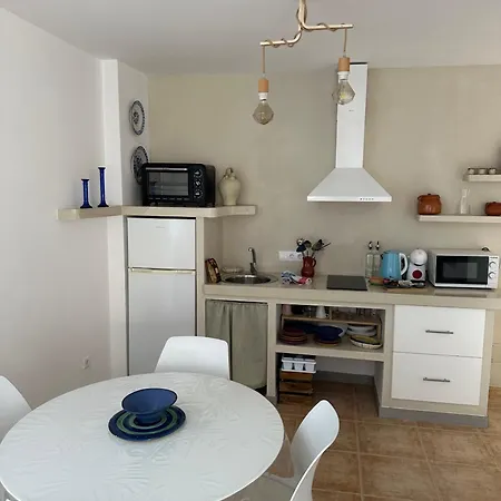 Tiyoweh Apartment