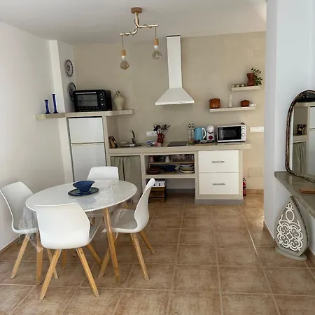 Tiyoweh Apartment *