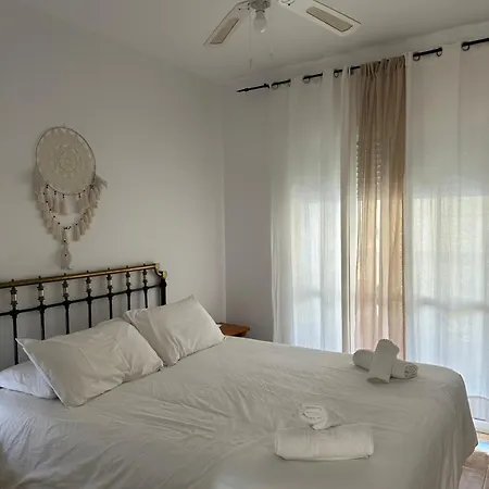 Tiyoweh Apartment Nerja